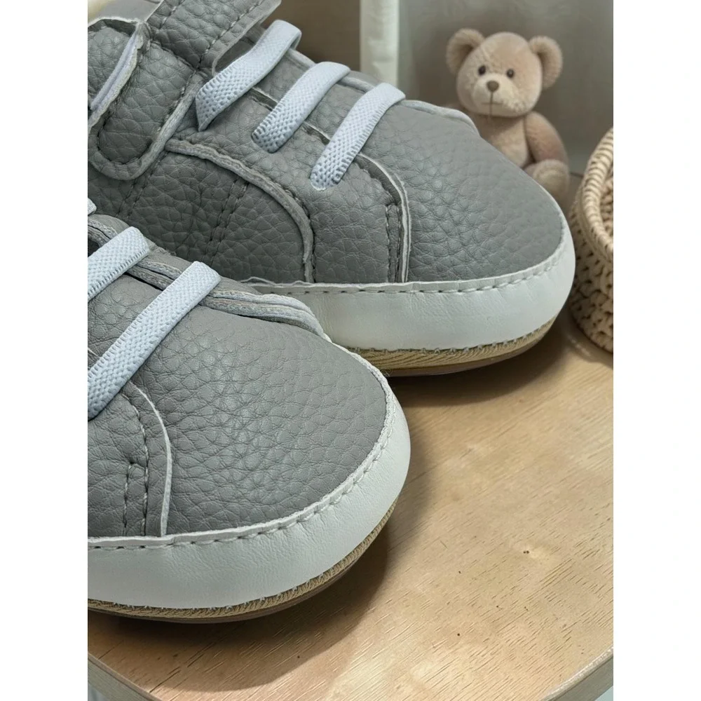 Grey Pebbled Faux Leather Baby Sneakers Hook and Loop Soft Sole Crib Shoes S4